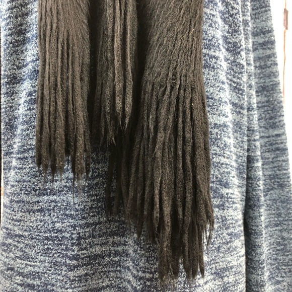 ➝ 2/$12 - Black Scarf - Picture 5 of 5